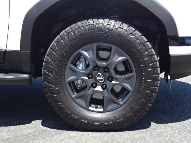 Used 2026 Lexus GX 550 AWD/4WD image 8
