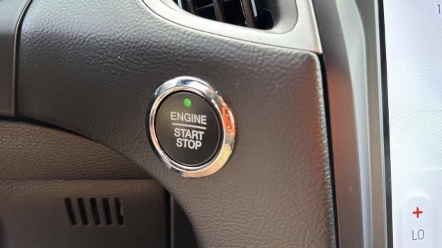 Used 2023 Ford Edge ST-Line AWD/4WD image 13
