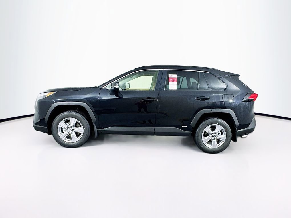 New 2025 Toyota RAV4 XLE image 5