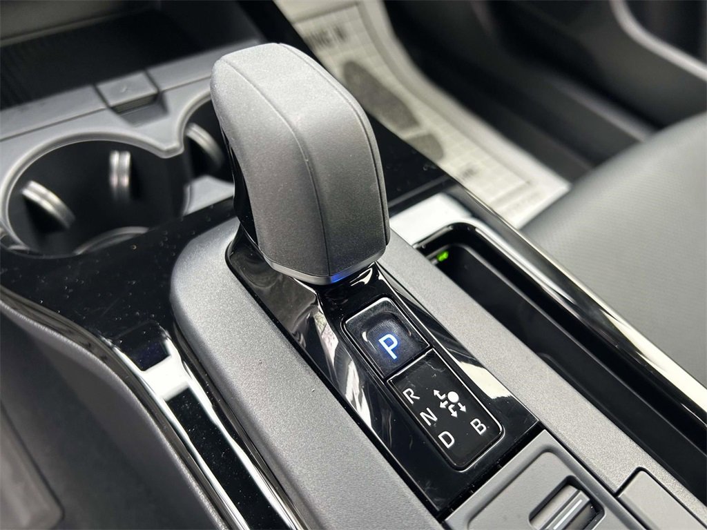Used 2025 Toyota Prius XLE image 26
