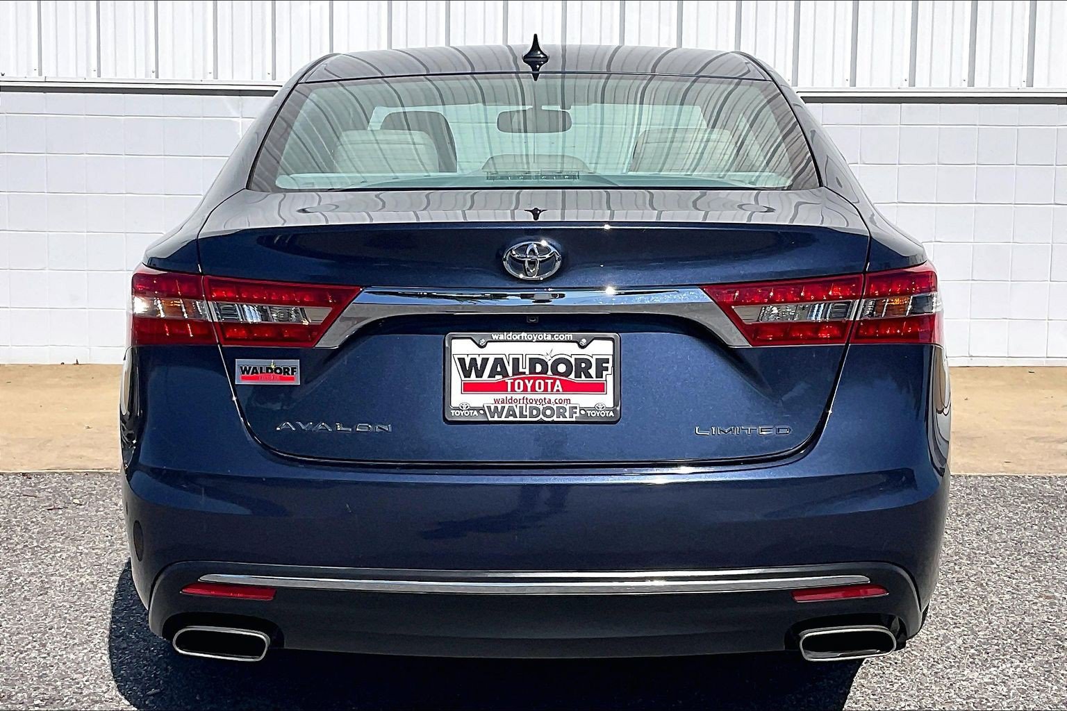 Used 2016 Toyota Avalon Limited FWD image 5