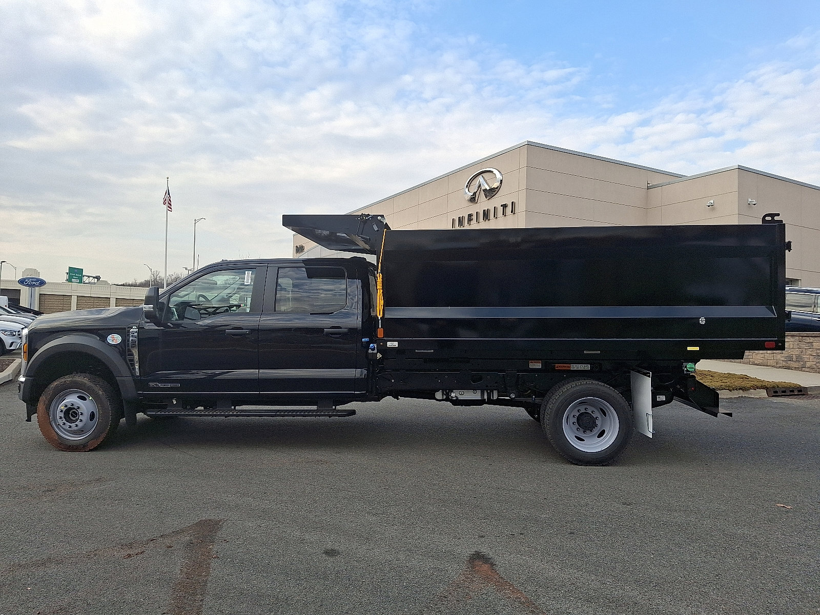 New 2024 Ford F550 4x4 Crew Cab Super Duty image 7