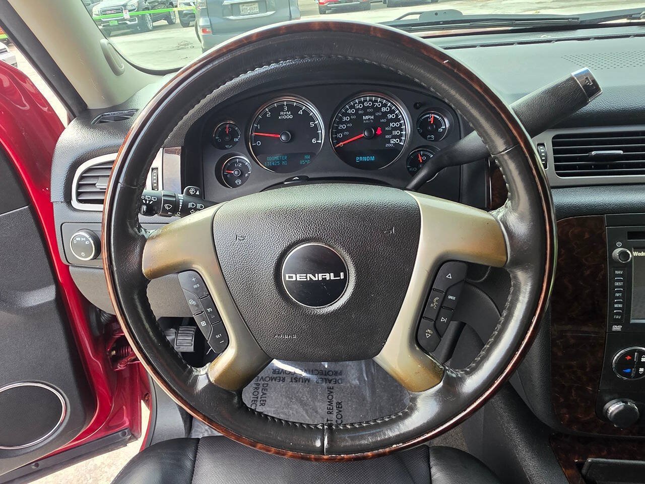 Used 2014 GMC Yukon Denali RWD image 35
