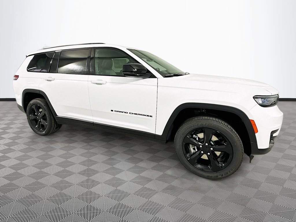 New 2025 Jeep Grand Cherokee L Altitude AWD/4WD image 4