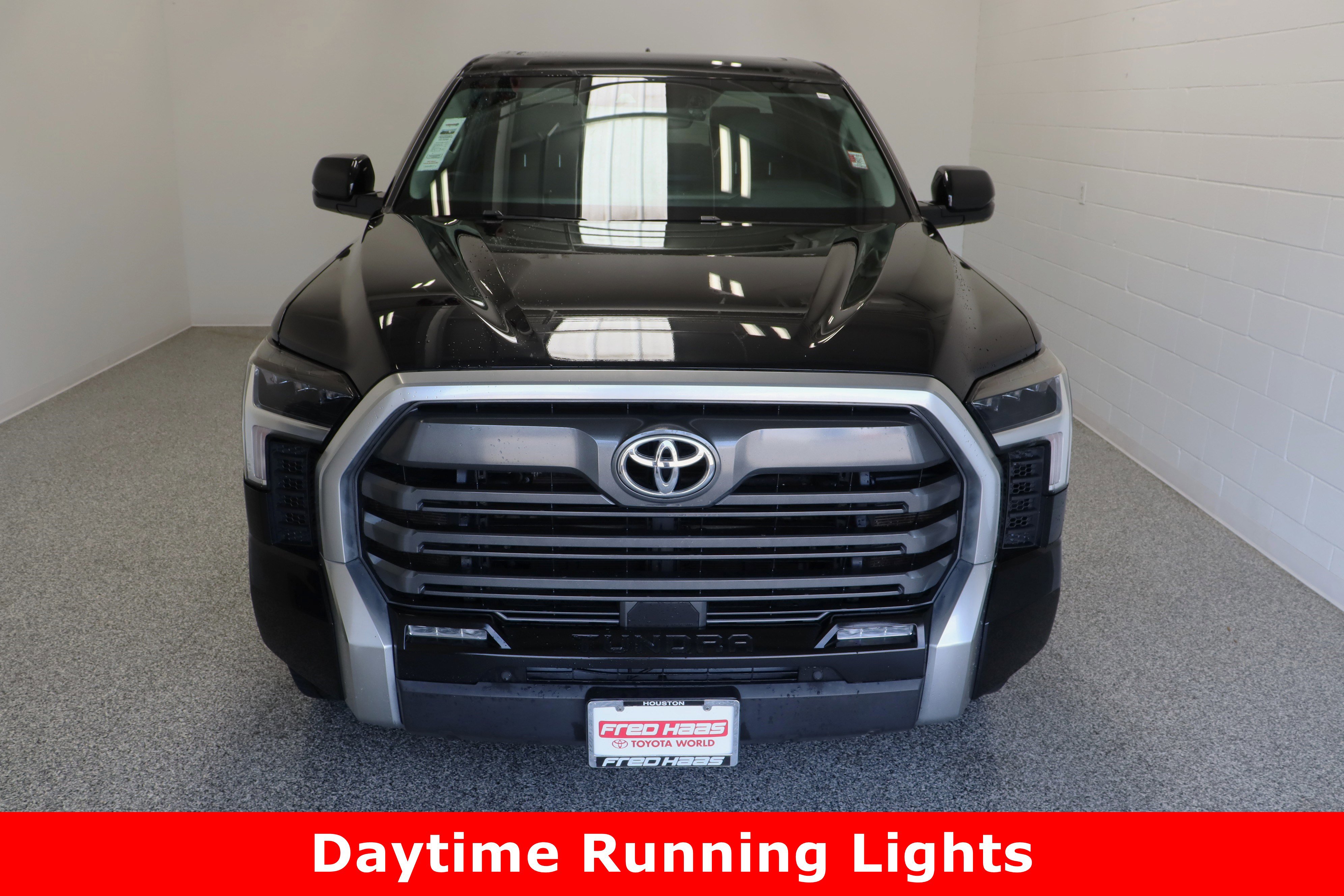 Used 2022 Toyota Tundra Limited image 3