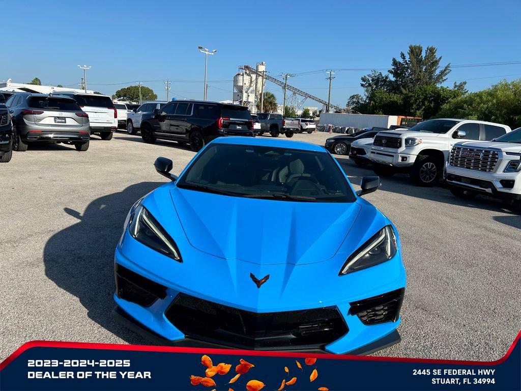 Used 2025 Chevrolet Corvette Stingray Convertible w/ 1LT RWD image 2