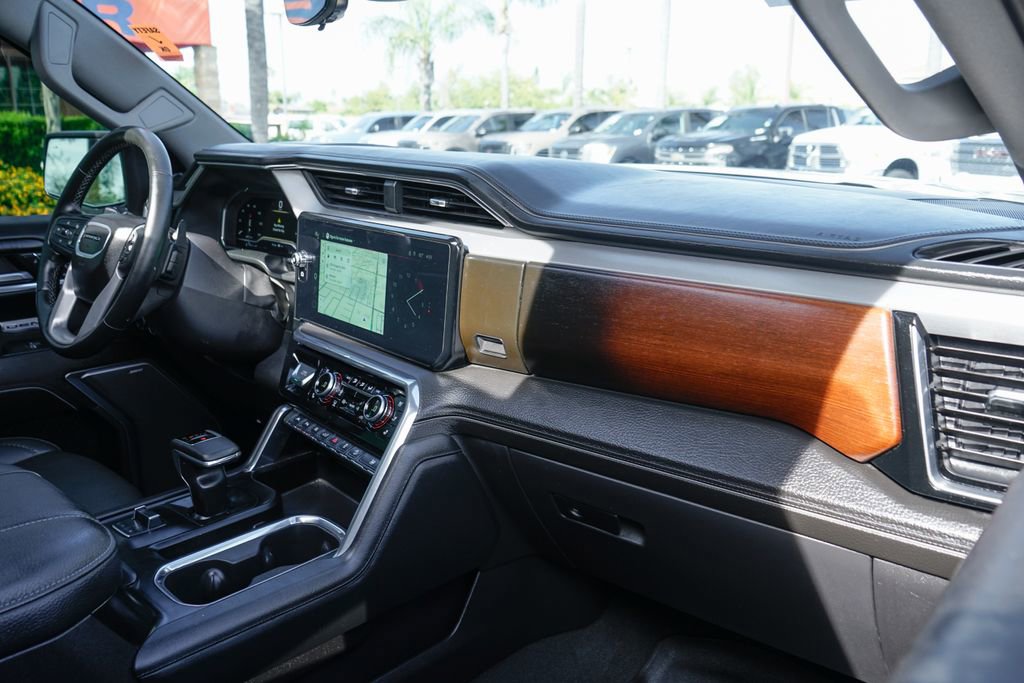 Used 2024 GMC Sierra 1500 Denali w/ Denali Reserve Package AWD/4WD image 39