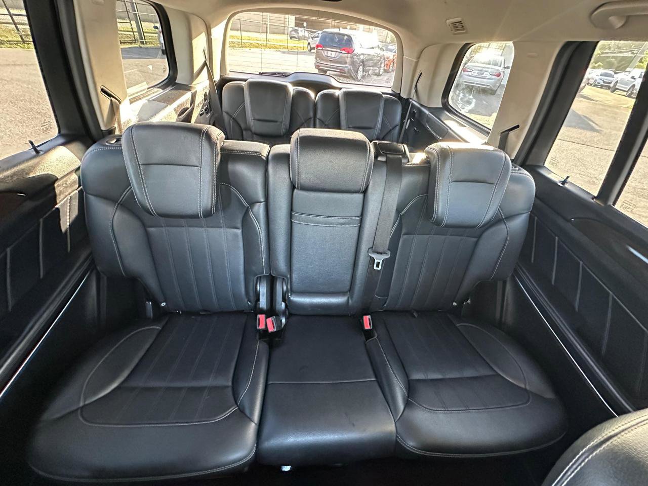 Used 2014 Mercedes-Benz GL 450 4MATIC w/ Appearance Package image 9