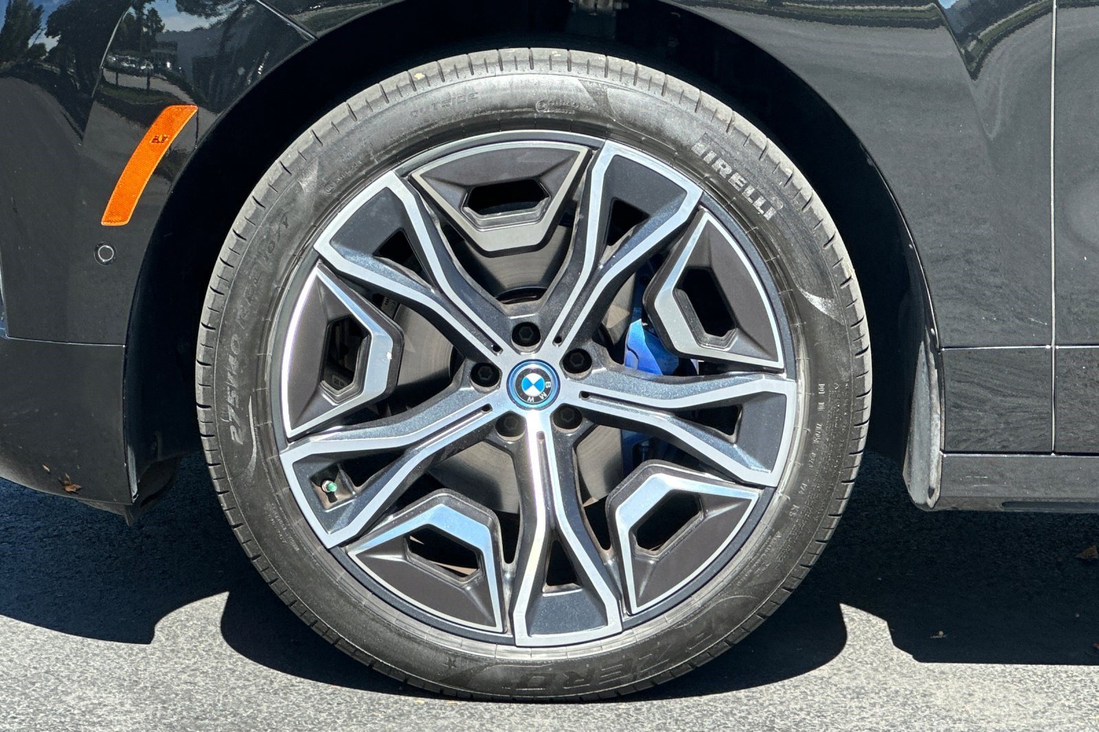 Certified 2024 BMW iX xDrive50 w/ Sport Package AWD/4WD image 39