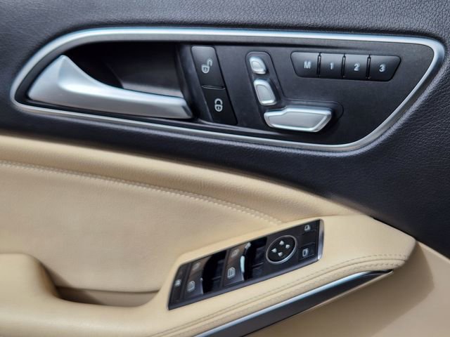 Used 2019 Mercedes-Benz GLA 250 4MATIC image 11