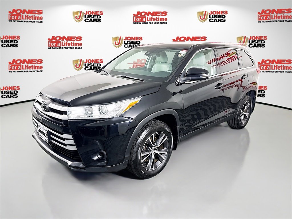 Certified 2019 Toyota Highlander LE image 13