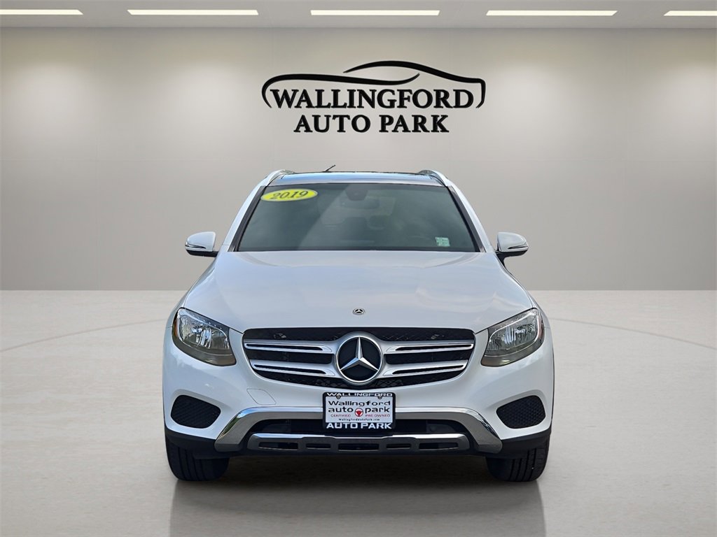 Used 2019 Mercedes-Benz GLC 300 4MATIC image 2