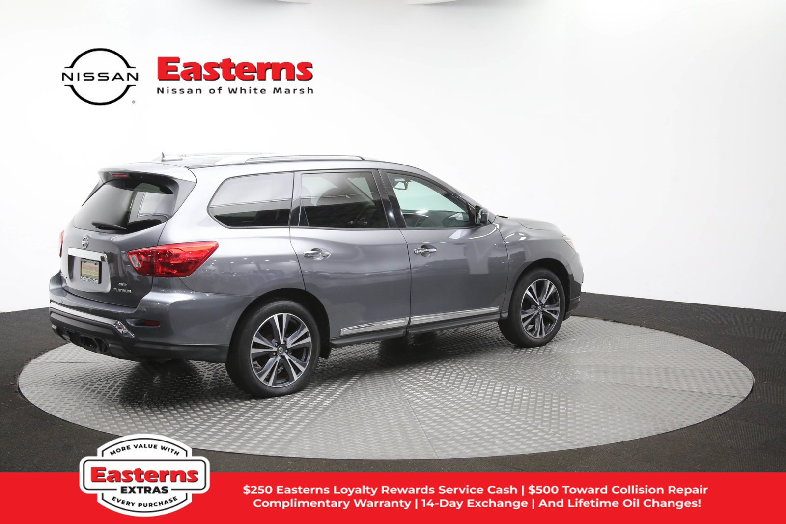 Used 2020 Nissan Pathfinder Platinum AWD/4WD image 45