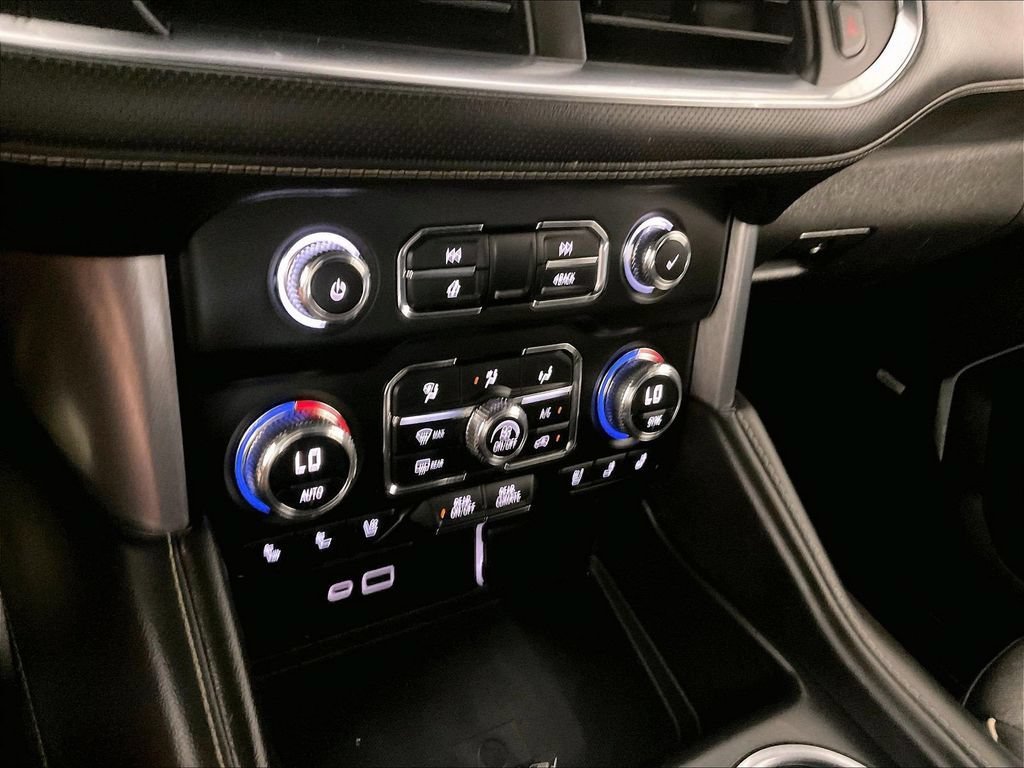 Used 2023 GMC Yukon SLT w/ SLT Premium Package AWD/4WD image 27