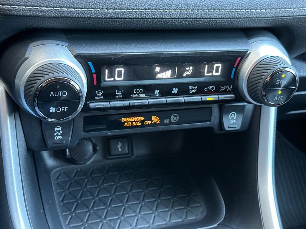 Used 2022 Toyota RAV4 XLE Premium FWD image 19