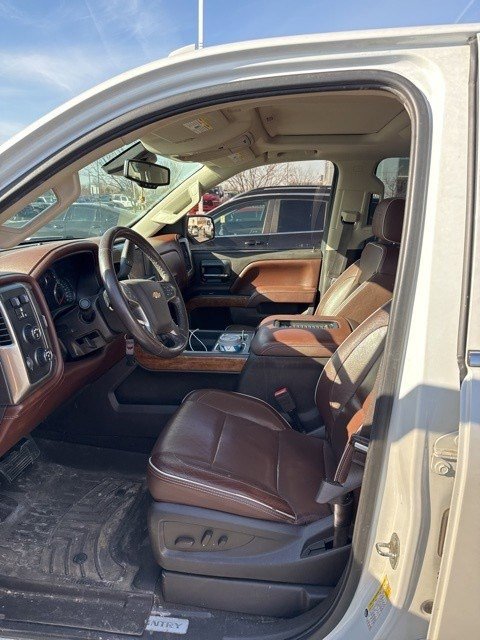 Used 2017 Chevrolet Silverado 1500 High Country image 12