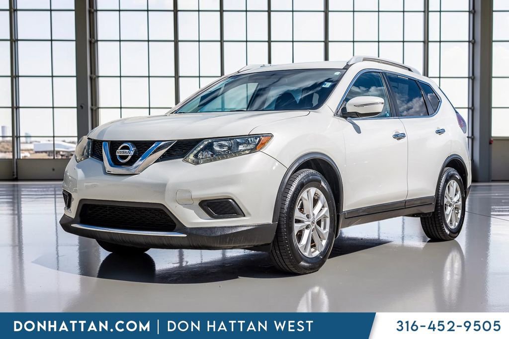 Used 2014 Nissan Rogue SV FWD image 1