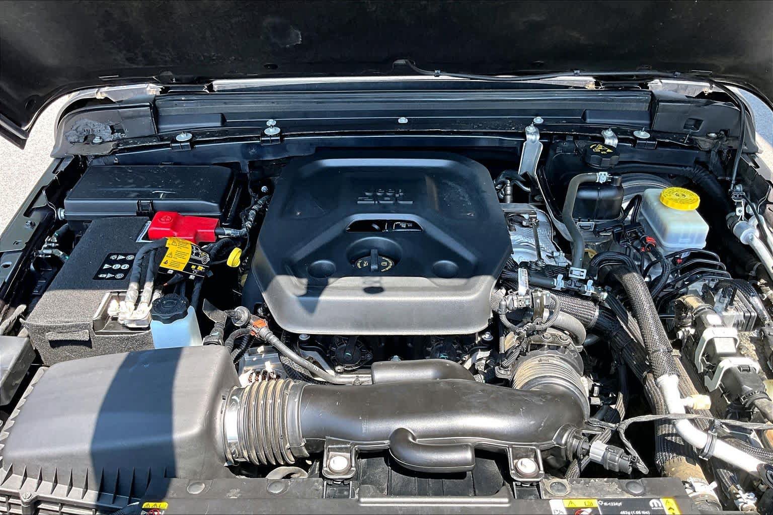 Used 2023 Jeep Wrangler Unlimited Sport AWD/4WD image 32