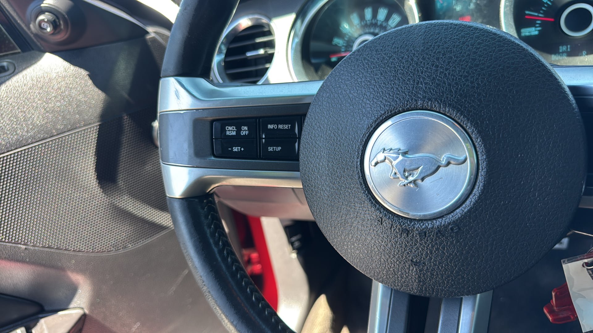 Used 2013 Ford Mustang GT RWD image 27