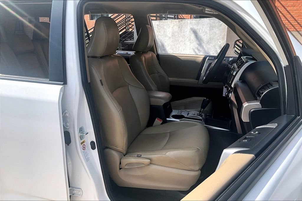 Used 2017 Toyota 4Runner SR5 RWD image 10