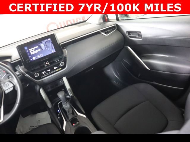 Used 2024 Toyota Corolla Cross LE image 22