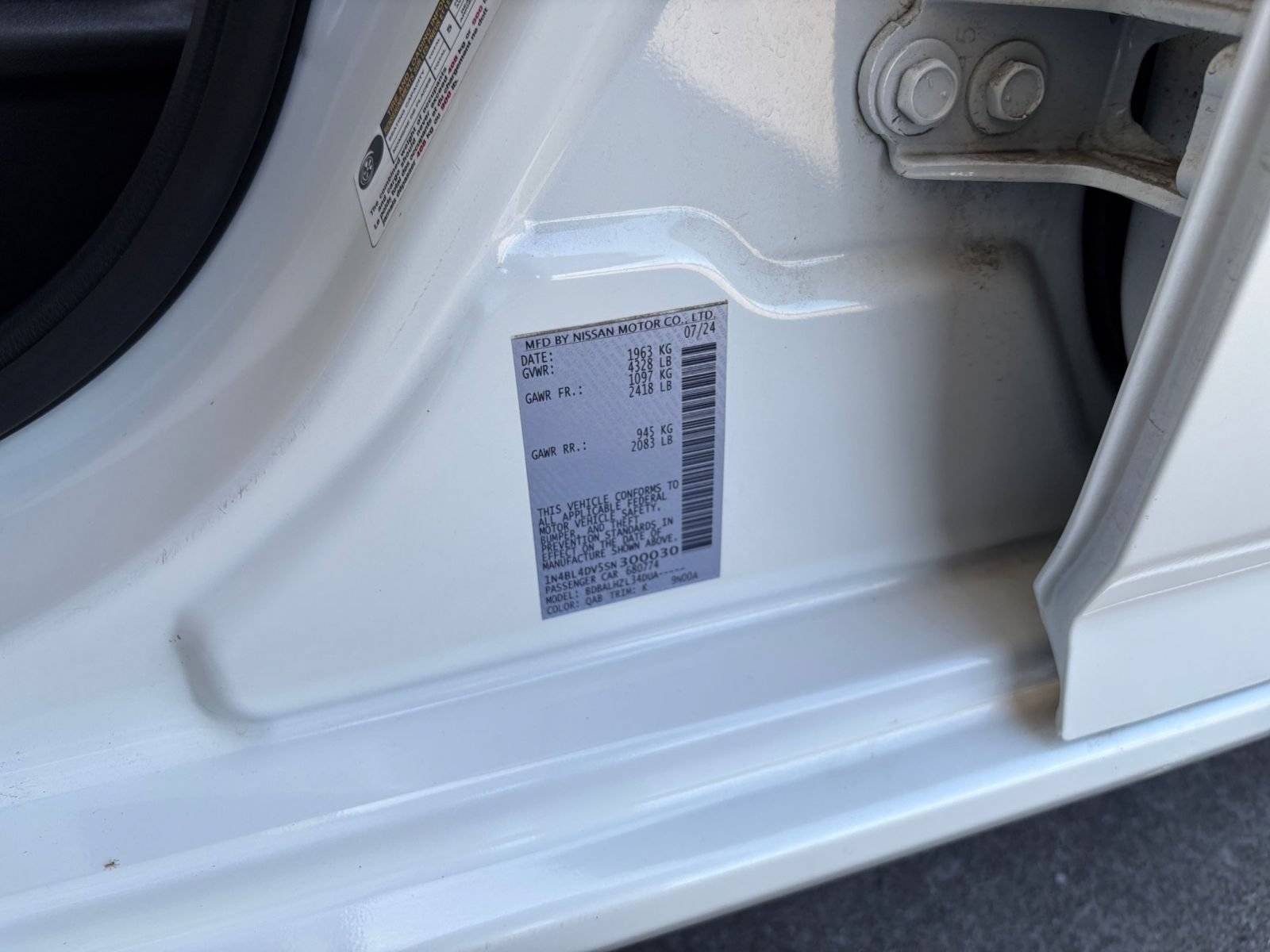 Used 2025 Nissan Altima 2.5 SV FWD image 30