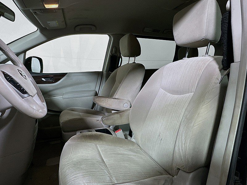 Used 2017 Nissan Quest SV image 11