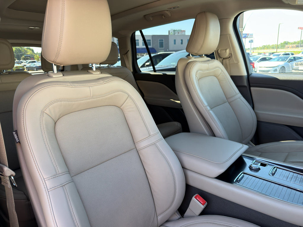 Used 2023 Lincoln Aviator Grand Touring w/ Equipment Group 301A AWD/4WD image 26