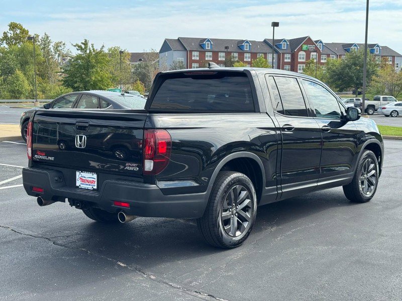 Used 2021 Honda Ridgeline Sport image 3