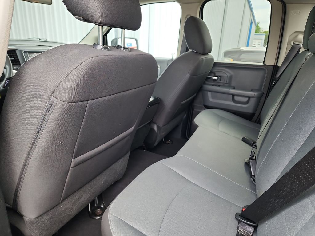 Used 2024 RAM 1500 Classic SLT AWD/4WD image 39