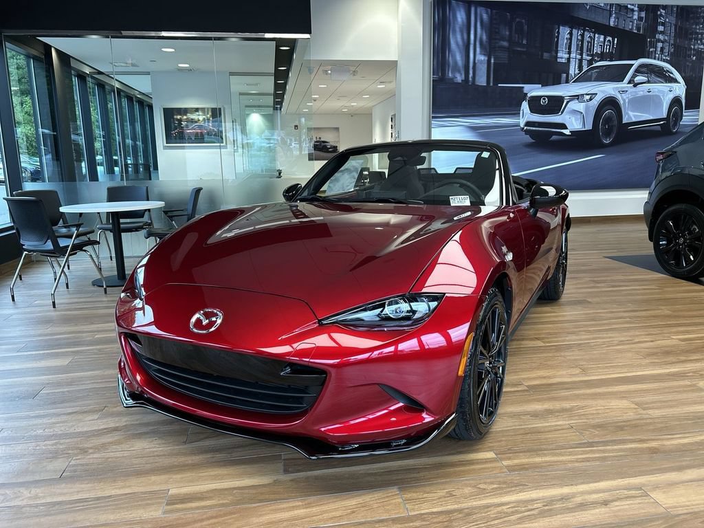 New 2026 MAZDA MX-5 Miata Club w/ Weather Package RWD image 4