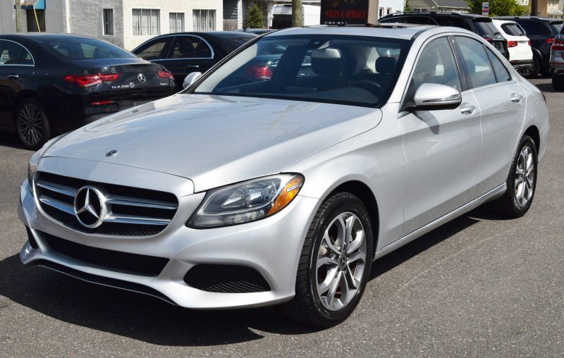Used 2018 Mercedes-Benz C 300 4MATIC Sedan image 5