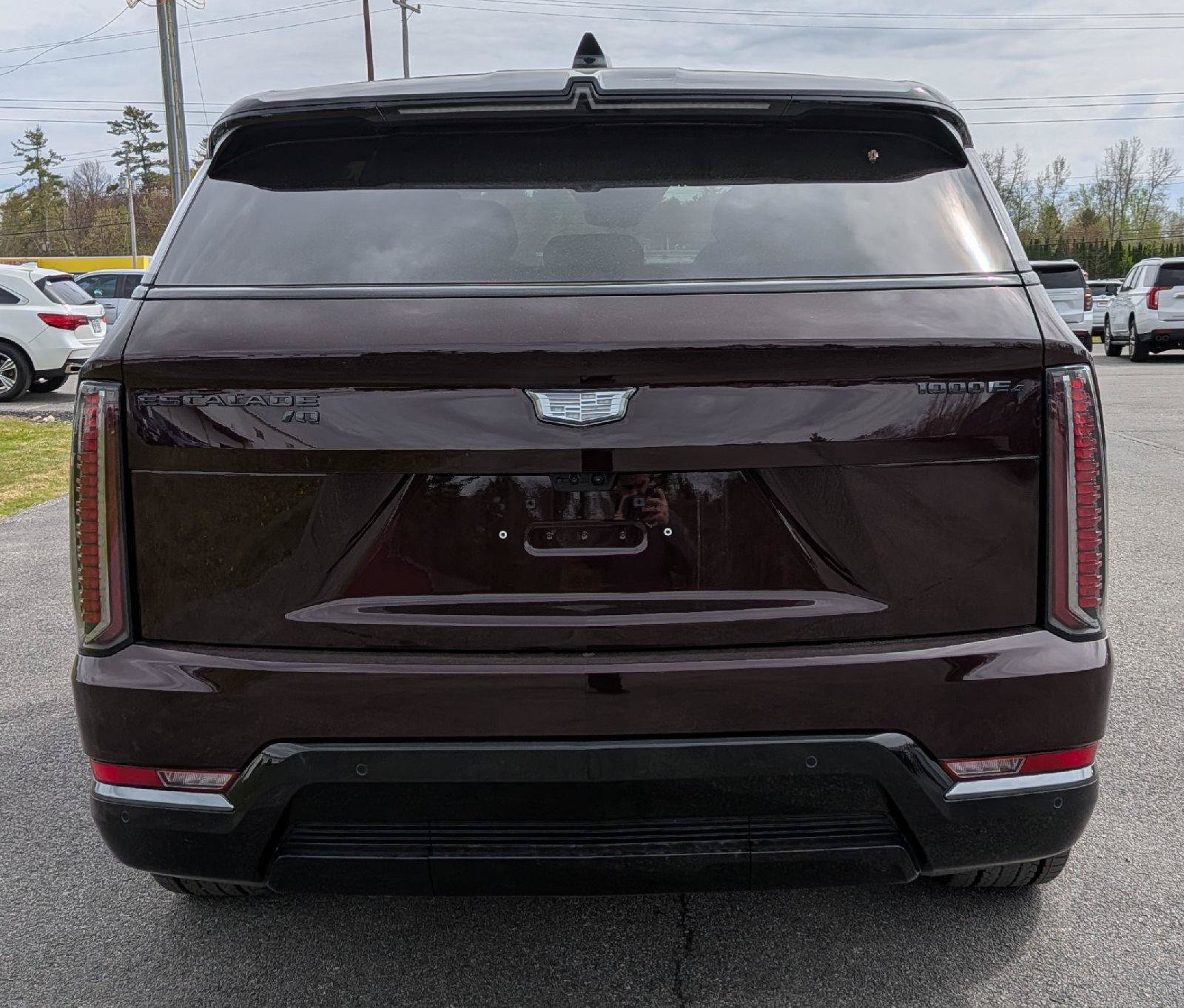Used 2026 Cadillac Escalade IQ Sport 1 w/ LPO, ONYX Package AWD/4WD image 10