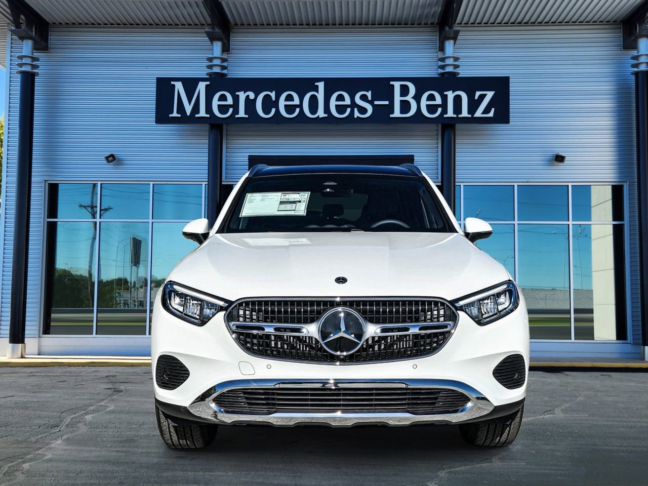 New 2026 Mercedes-Benz GLC 300 4MATIC image 2