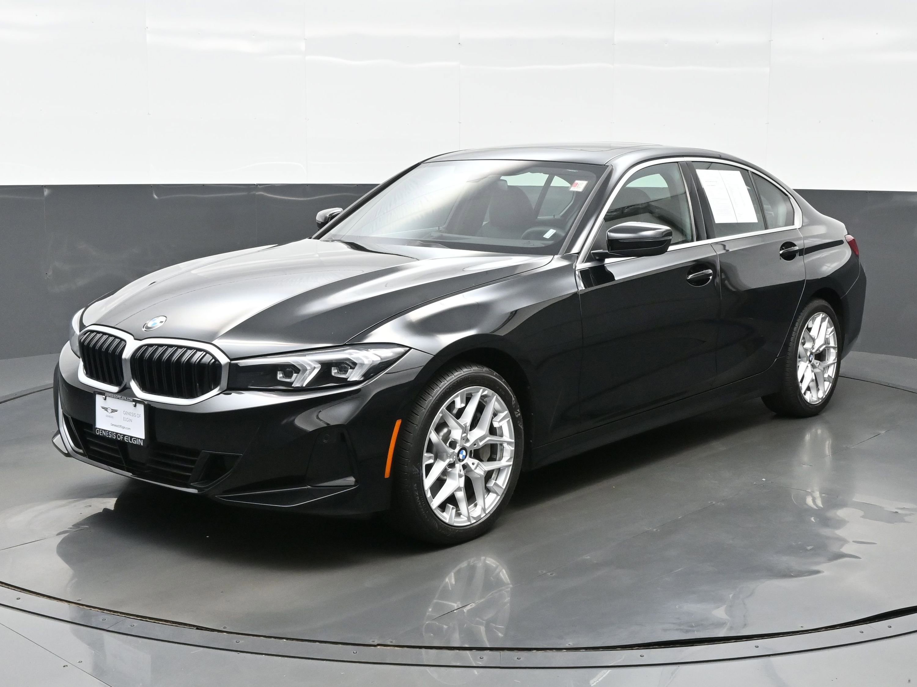 Used 2025 BMW 330i xDrive Sedan video 2