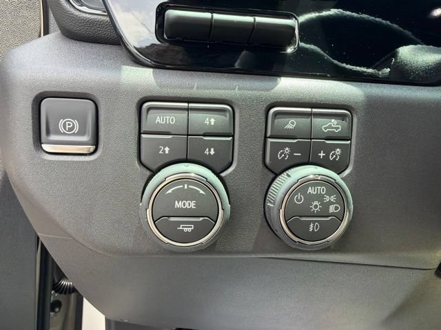 Used 2026 Chevrolet Silverado 1500 ZR2 AWD/4WD image 49