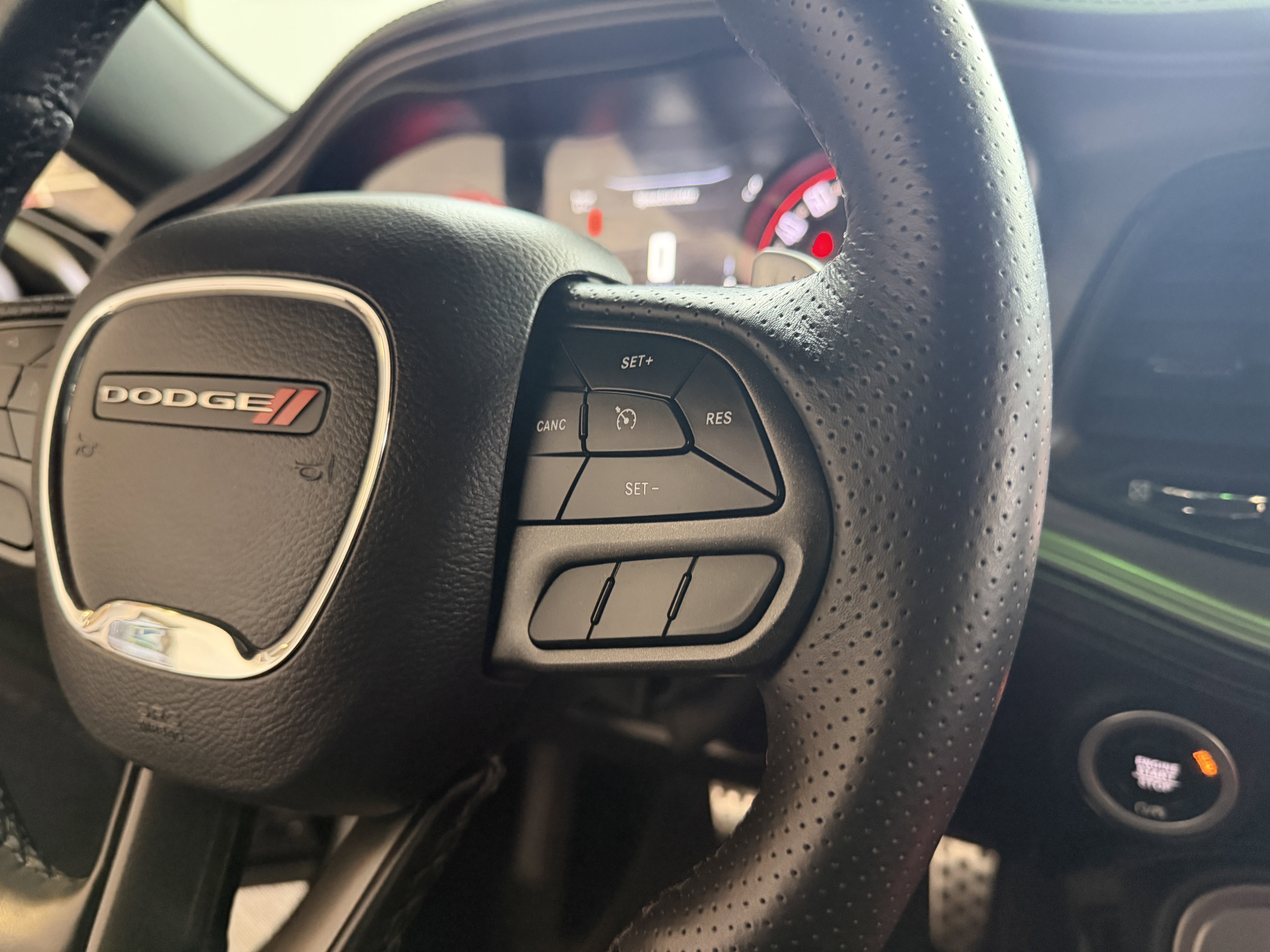 Used 2023 Dodge Challenger R/T w/ Plus Package image 30