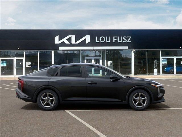 New 2026 Kia K4 FWD image 7