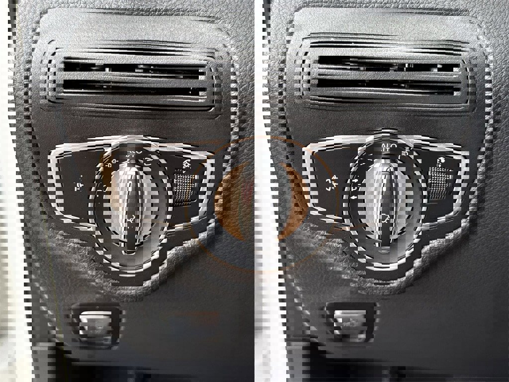 Used 2022 Mercedes-Benz GLC 300 image 24