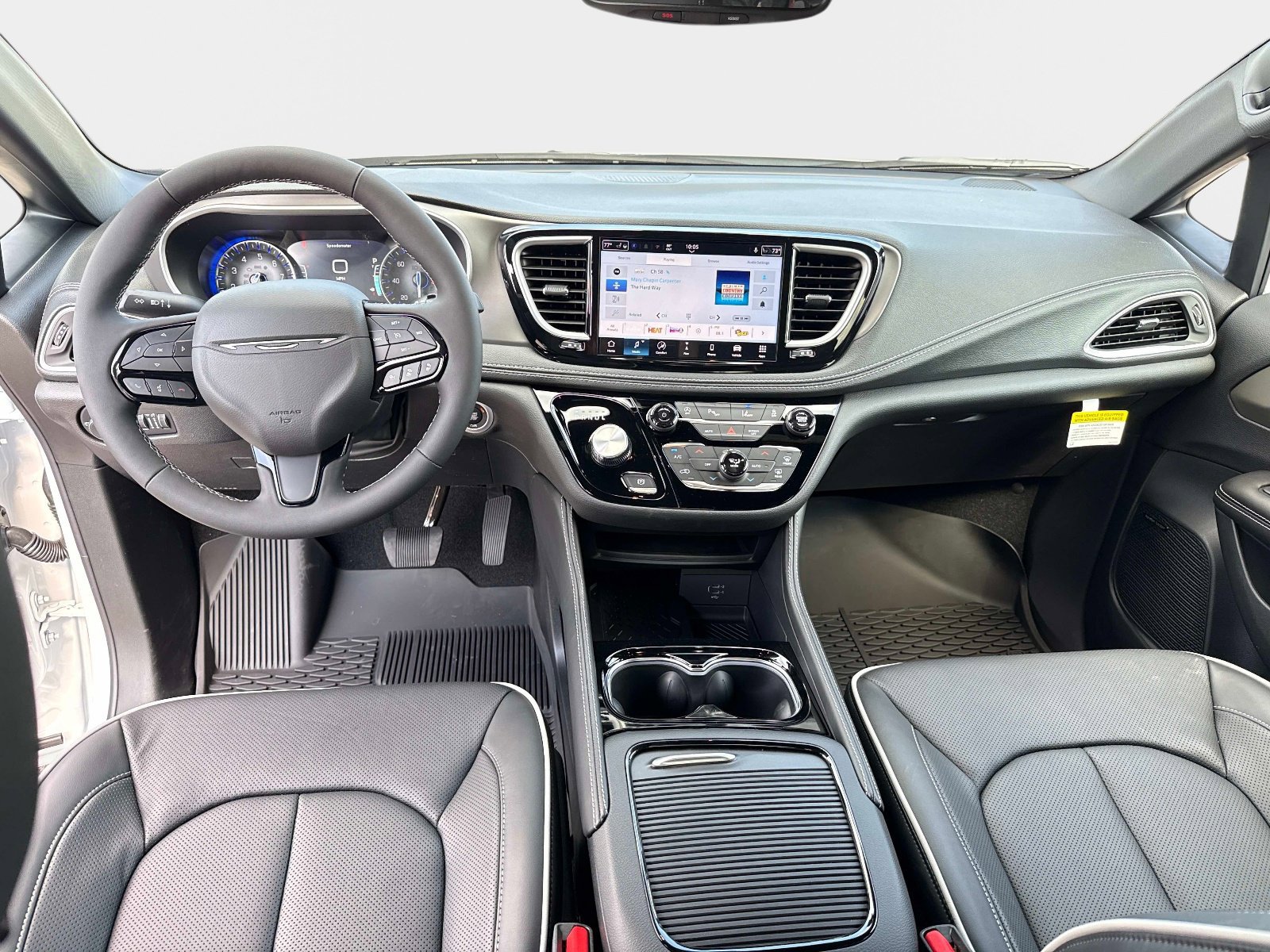 New 2027 Chrysler Pacifica Limited AWD/4WD image 17