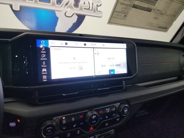 New 2025 Jeep Wrangler Unlimited Rubicon AWD/4WD image 17