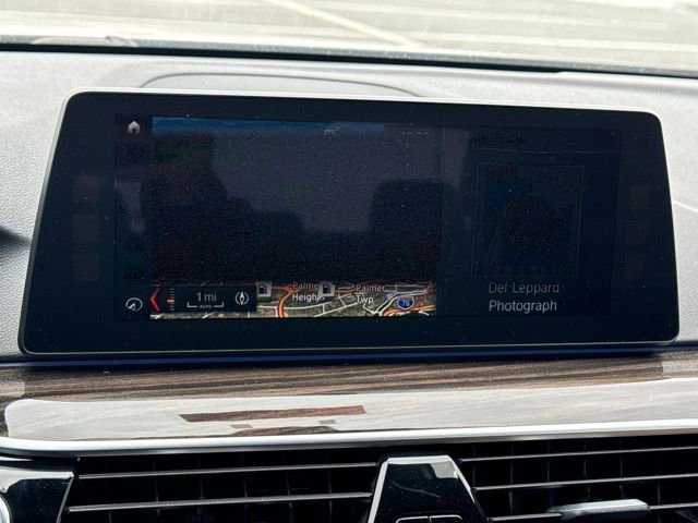 Used 2017 BMW 540i xDrive image 23