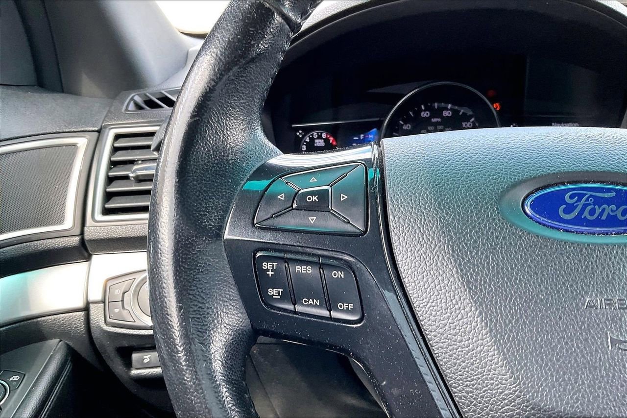 Used 2016 Ford Explorer XLT w/ Equipment Group 201A image 31