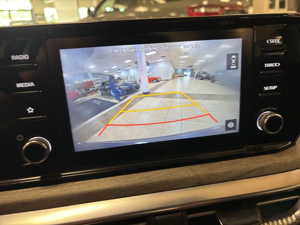 Used 2021 Kia K5 EX image 16