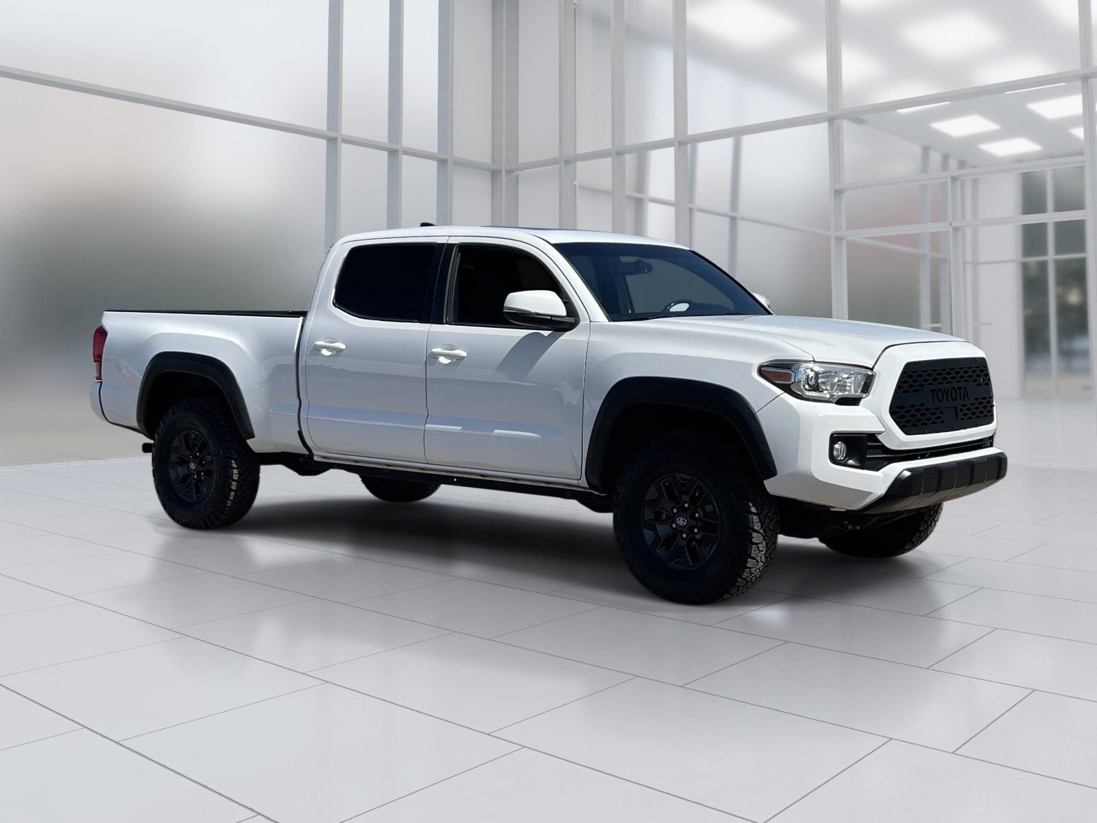 Used 2017 Toyota Tacoma TRD Off-Road w/ Premium & Technology Package AWD/4WD image 8