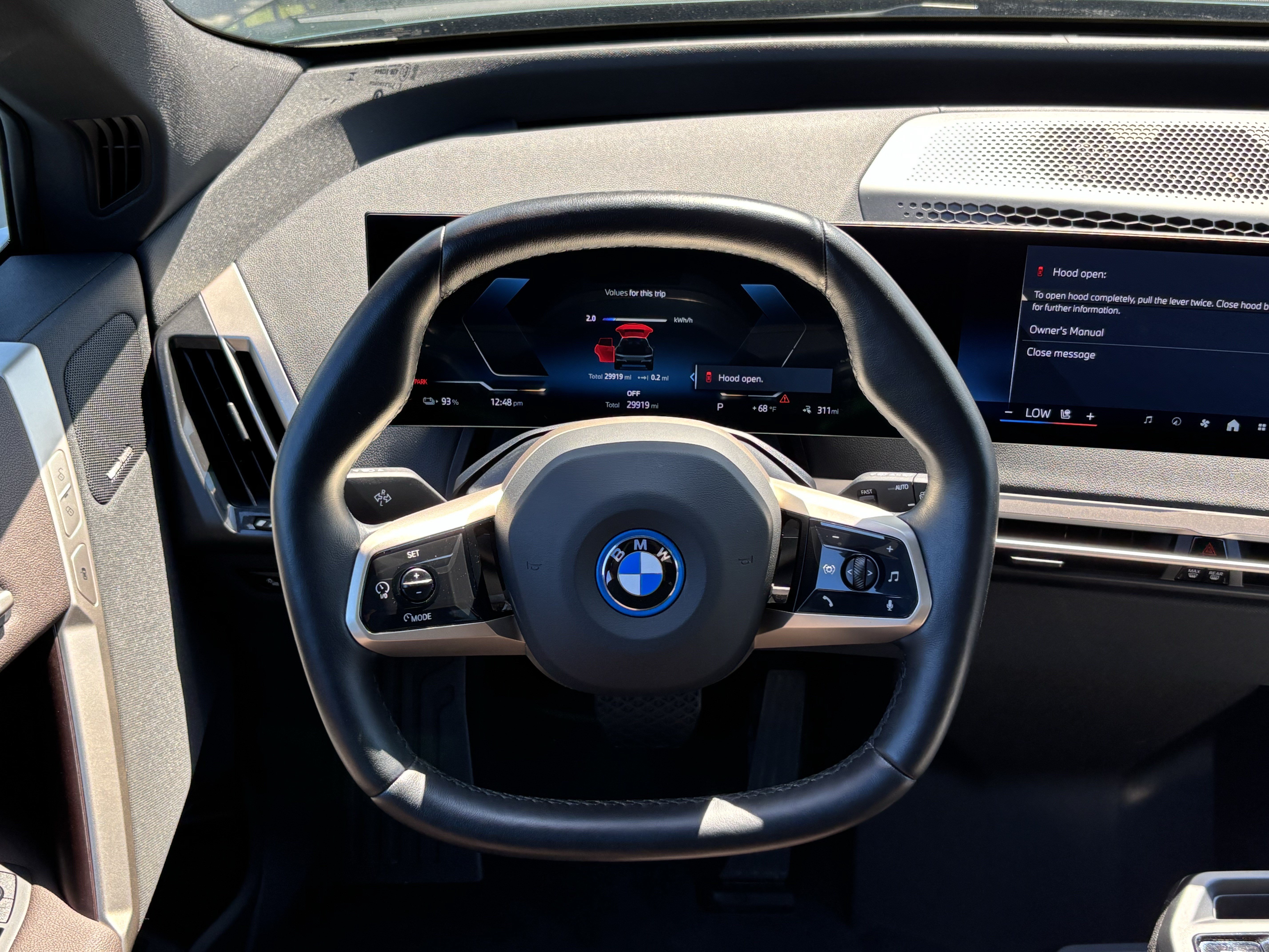 Certified 2024 BMW iX xDrive50 w/ Premium Package AWD/4WD image 18