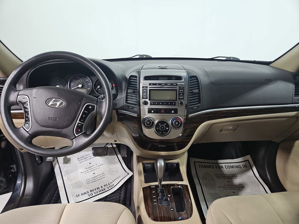 Used 2011 Hyundai Santa Fe GLS image 13