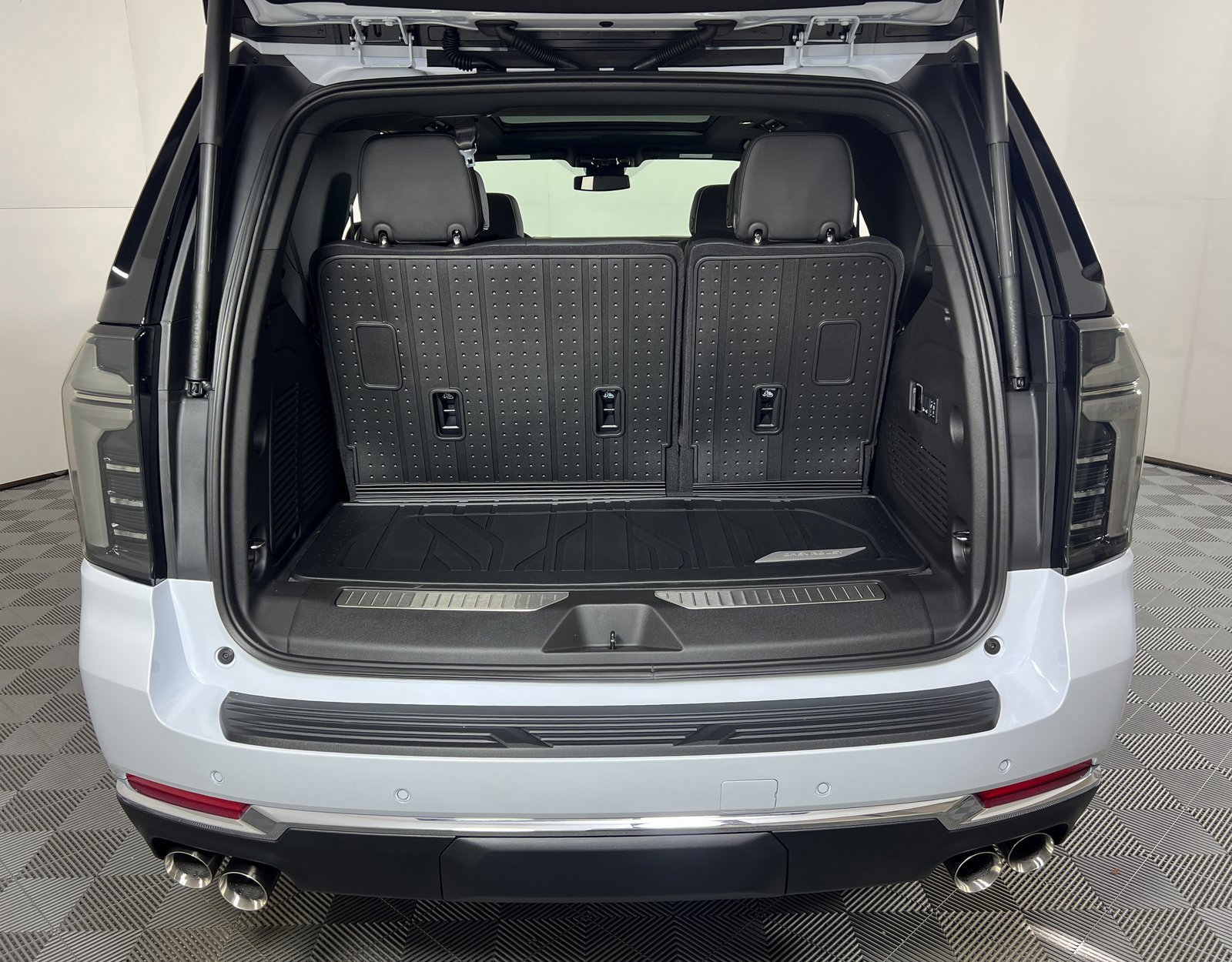 New 2026 Chevrolet Tahoe Premier w/ Sun And Tow Package image 8