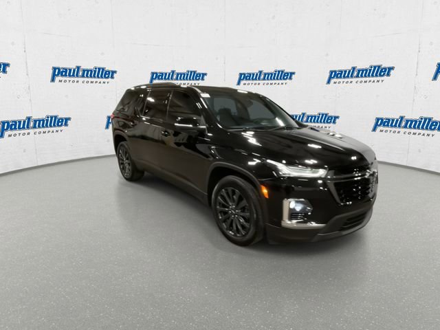 Used 2024 Chevrolet Traverse RS image 2
