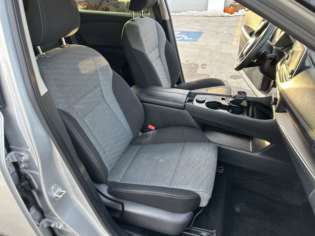 Used 2023 Nissan Rogue SV image 25